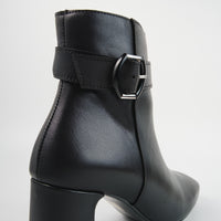 セットバックショートブーツ