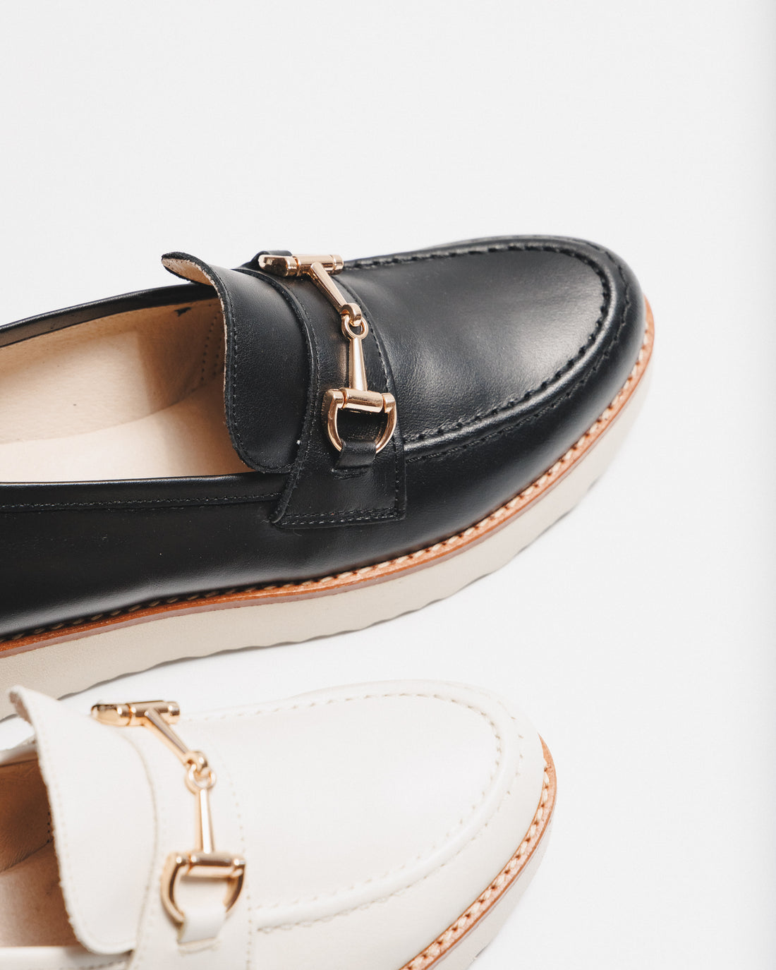 厚底ビットローファー