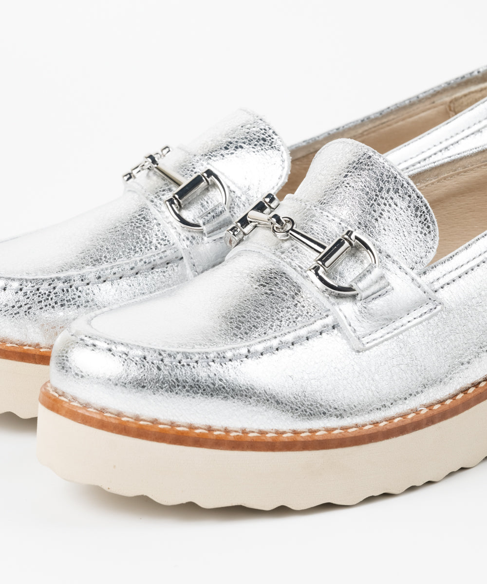 厚底ビットローファー