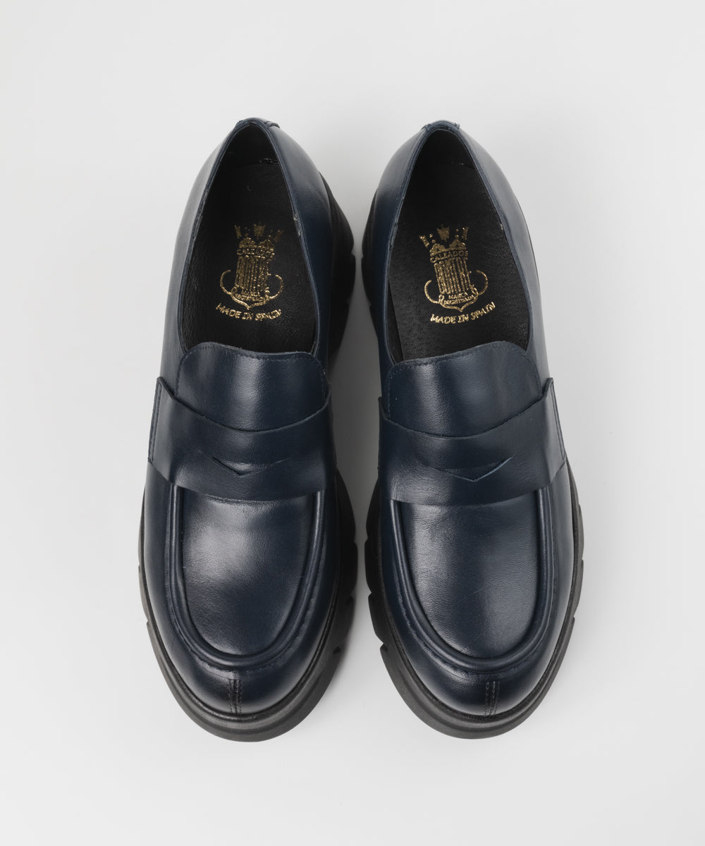 厚底コインローファー