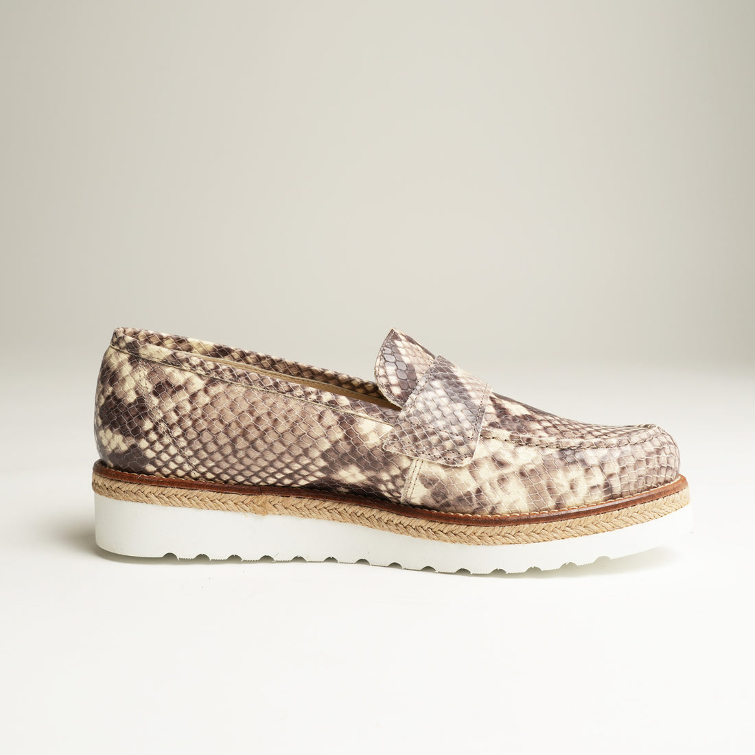 ジュート厚底コインローファー