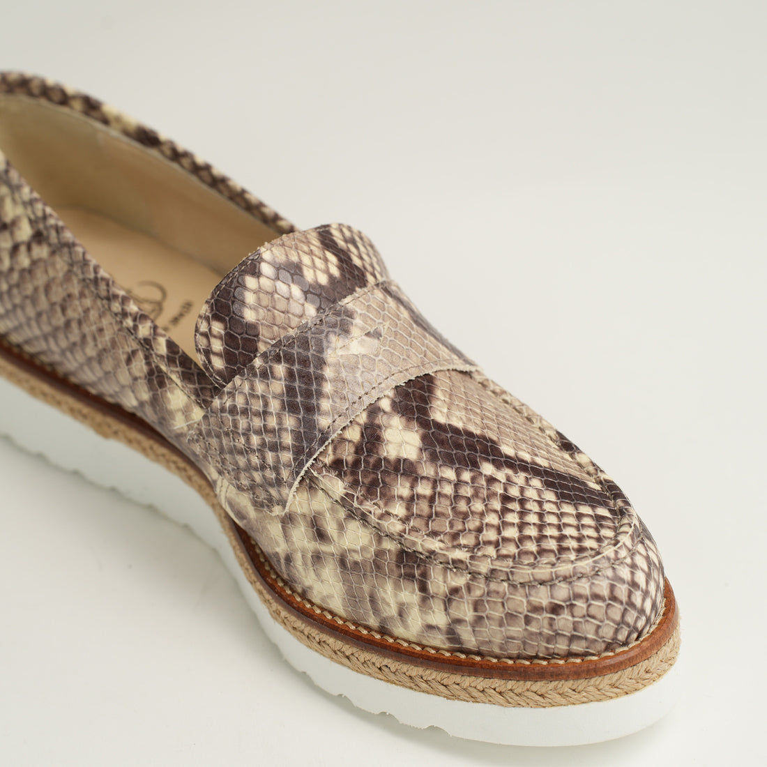 ジュート厚底コインローファー