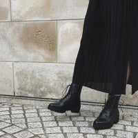 ミドルレースアップブーツ