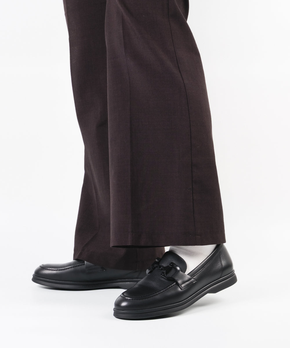 フラットビットローファー