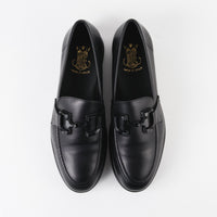 フラットビットローファー